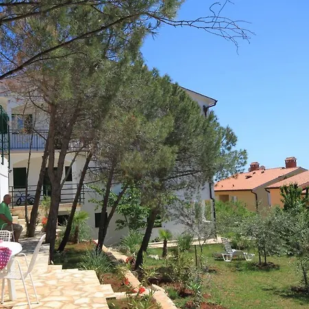 Apartment With A Parking Space Rabac, Labin - 7621 Rabac