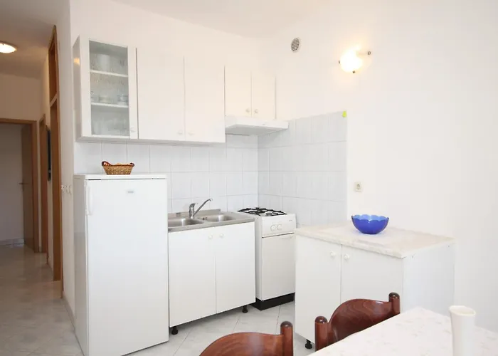 With Parking Space - Labin - 7621 Apartamento Rabac