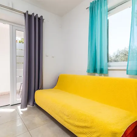 With Parking Space Rabac, Labin - 7621 Apartment *