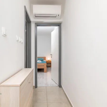 With Parking Space Rabac, Labin - 7621 Apartment *