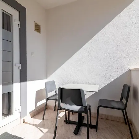 With Parking Space Rabac, Labin - 7621 Апартаменты Рабац