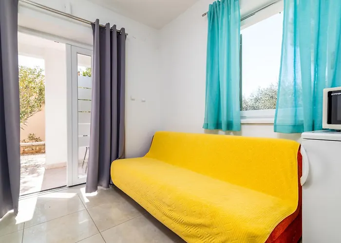 With Parking Space Rabac, Labin - 7621 Daire *